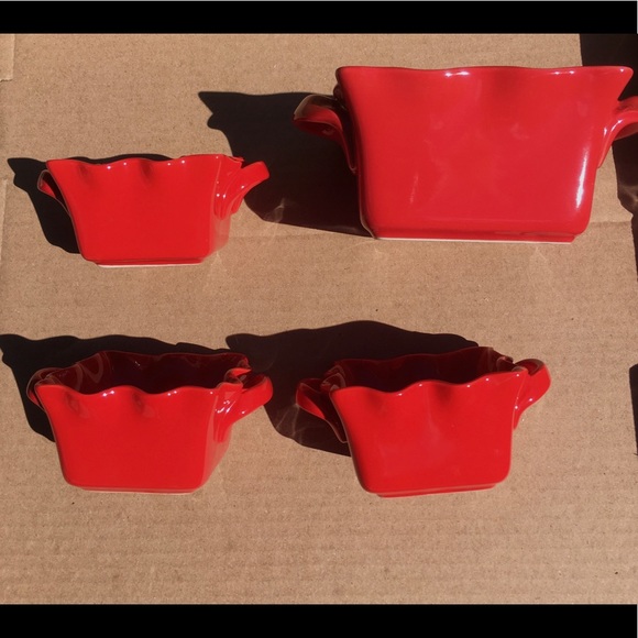 Scalloped Red Ramekins - Picture 2 of 9